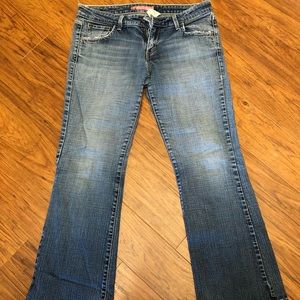 Levi’s 524 Jeans